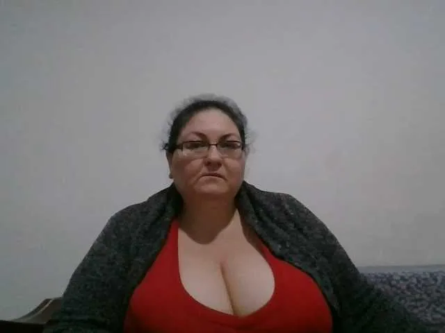 Live sex webcam photo for Nykyxo #290409571