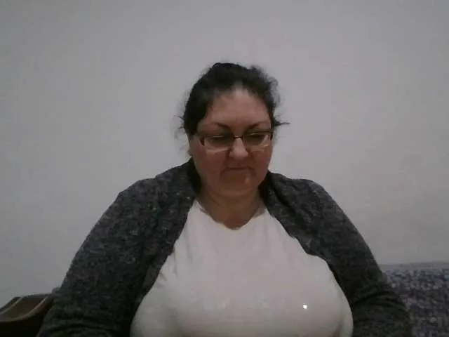 Live sex webcam photo for Nykyxo #290465373