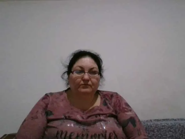 Live sex webcam photo for Nykyxo #290639214