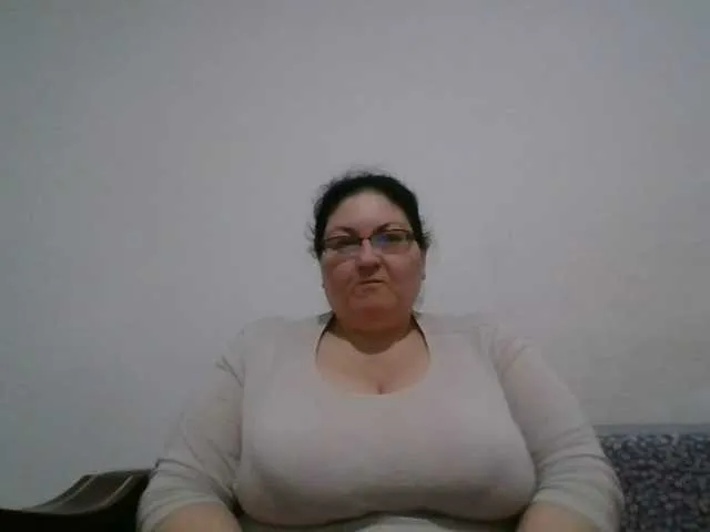 Live sex webcam photo for Nykyxo #290757362