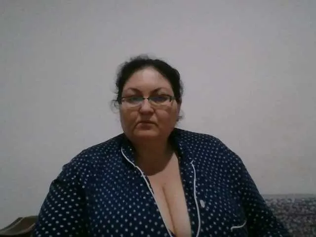 Live sex webcam photo for Nykyxo #290776198