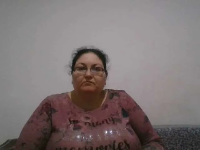 Live sex webcam photo for Nykyxo #290798751