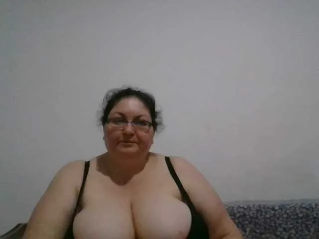 Live sex webcam photo for Nykyxo #291410711