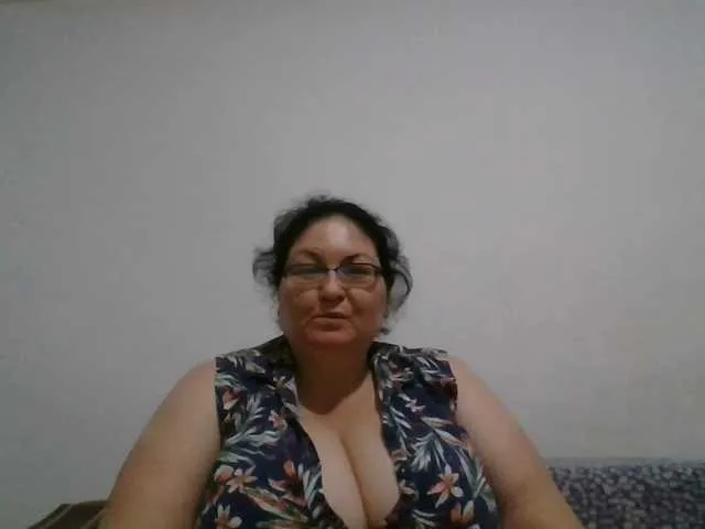 Live sex webcam photo for Nykyxo #291670854