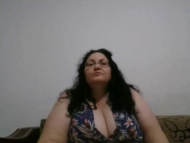 Live sex webcam photo for Nykyxo #291873642