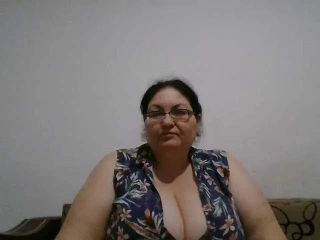 Live sex webcam photo for Nykyxo #291890188