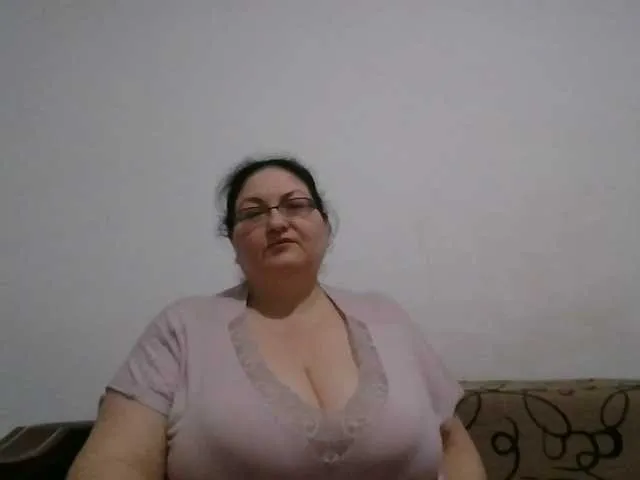 Live sex webcam photo for Nykyxo #292103237