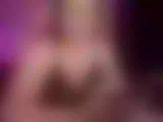 Live sex webcam photo for NylonQueen #292022111