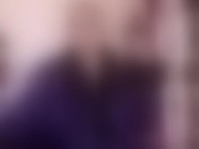Live sex webcam photo for NylonQueen #292347861