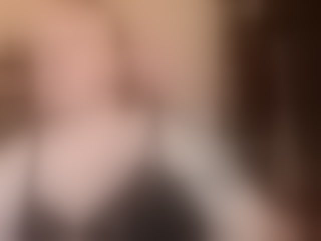 Live sex webcam photo for NylonQueen #294173176