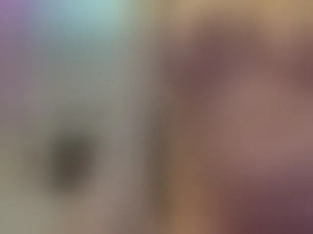 Live sex webcam photo for O-Queen #292639787