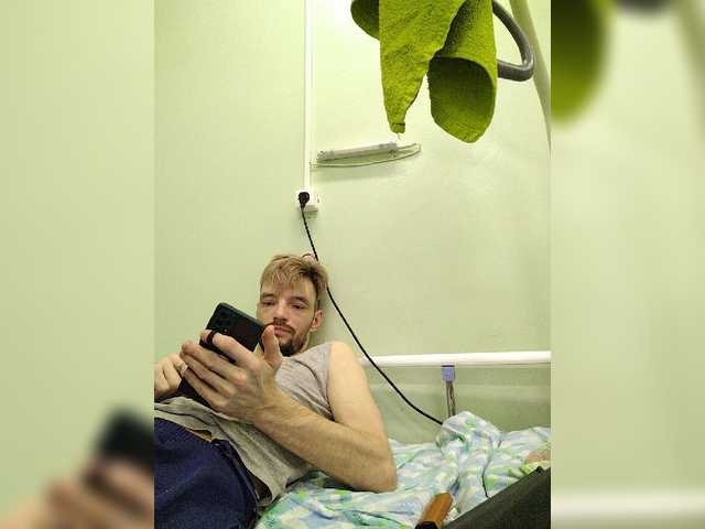 Live sex webcam photo for ORIGINAL-WOLF #273246206