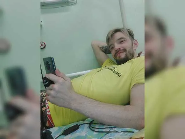 Live sex webcam photo for ORIGINAL-WOLF #273284957