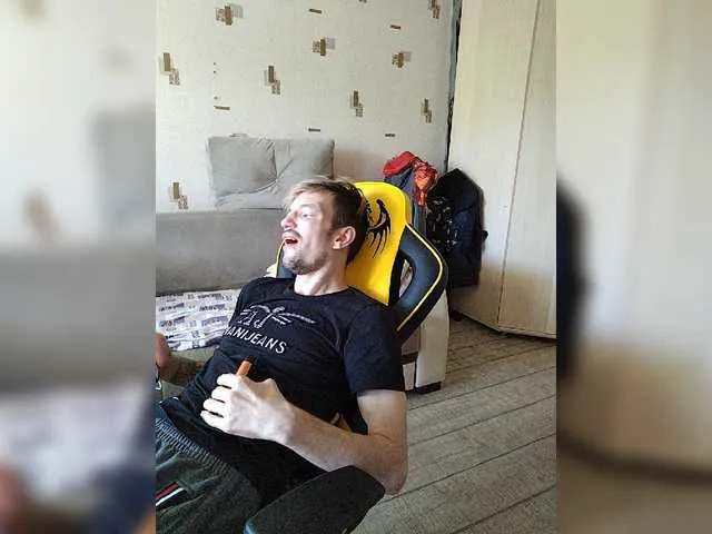 Live sex webcam photo for ORIGINAL-WOLF #273687793