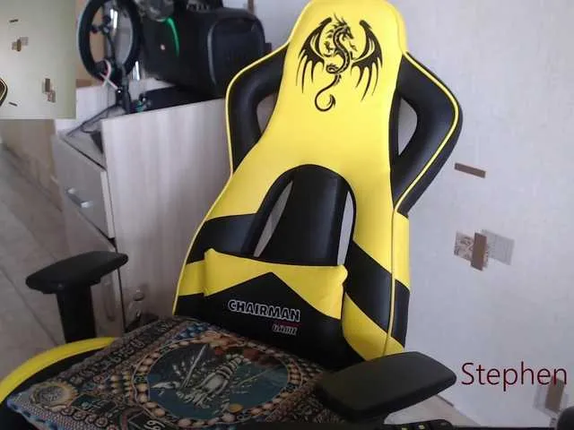 Live sex webcam photo for ORIGINAL-WOLF #273761921