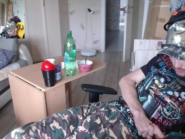 Live sex webcam photo for ORIGINAL-WOLF #273821493