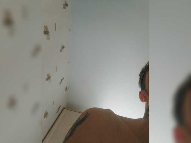 Live sex webcam photo for ORIGINAL-WOLF #273906786