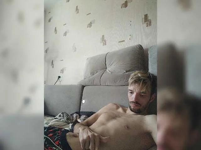 Live sex webcam photo for ORIGINAL-WOLF #274115366