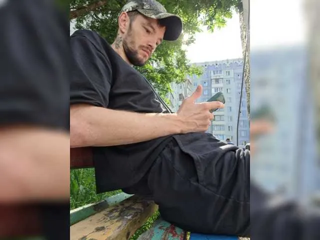 Live sex webcam photo for ORIGINAL-WOLF #275632150