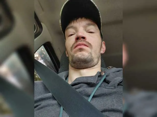 Live sex webcam photo for ORIGINAL-WOLF #275713028