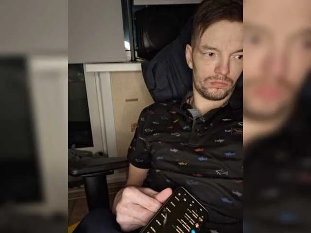 Live sex webcam photo for ORIGINAL-WOLF #277320069