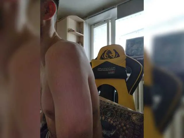 Live sex webcam photo for ORIGINAL-WOLF #277669934