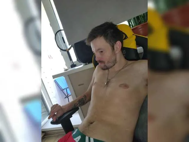 Live sex webcam photo for ORIGINAL-WOLF #284922335