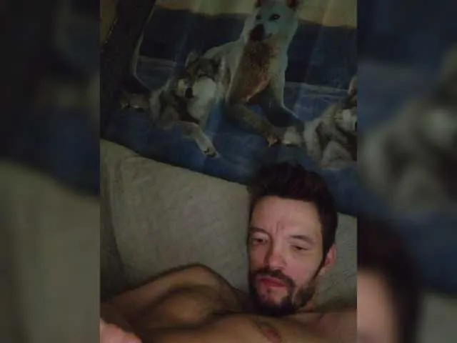 Live sex webcam photo for ORIGINAL-WOLF #289413823