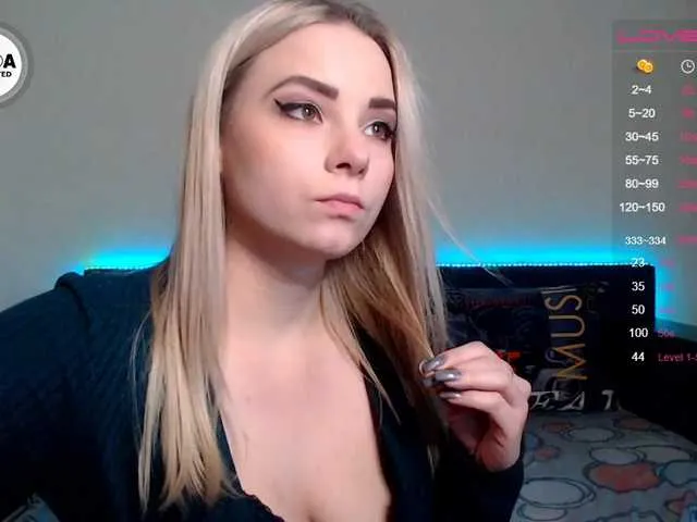 Live sex webcam photo for ORNELLAMUTTY #271747544
