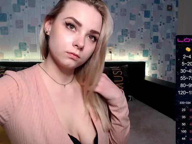 Live sex webcam photo for ORNELLAMUTTY #272630789