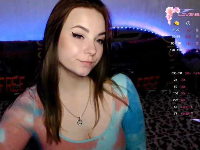 Live sex webcam photo for ORNELLAMUTTY #277821228