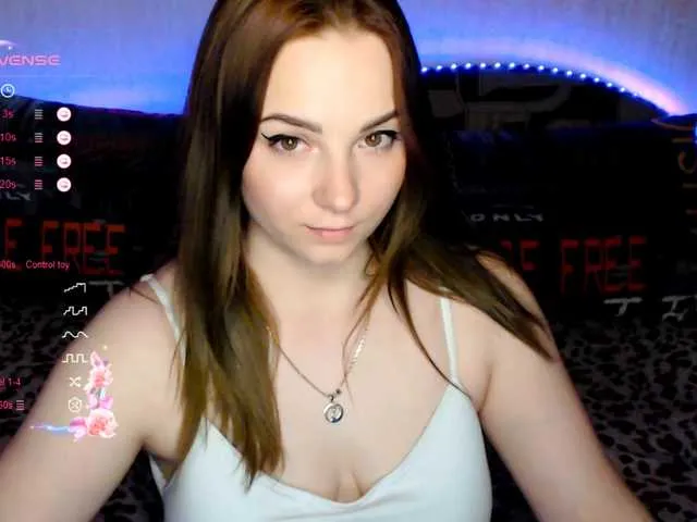 Live sex webcam photo for ORNELLAMUTTY #277851903