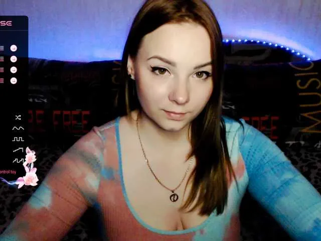 Live sex webcam photo for ORNELLAMUTTY #277889774
