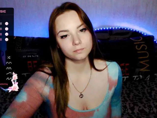Live sex webcam photo for ORNELLAMUTTY #277891790