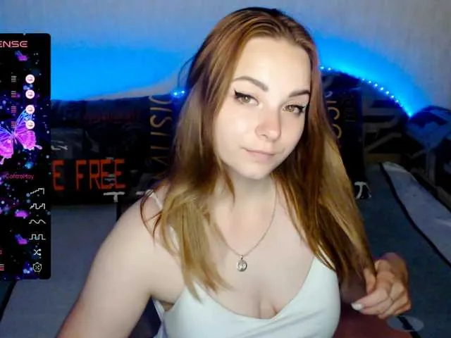 Live sex webcam photo for ORNELLAMUTTY #278086019