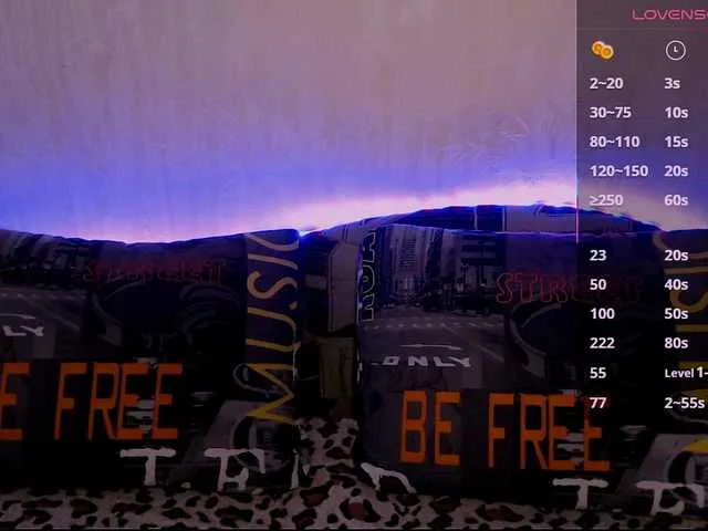 Live sex webcam photo for ORNELLAMUTTY #290970872