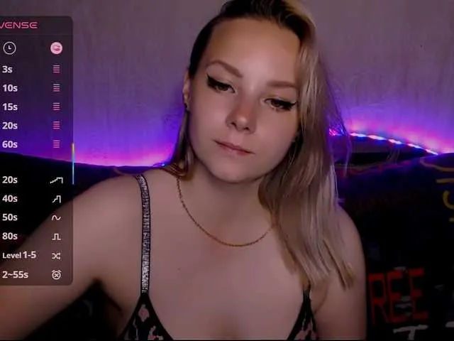 Live sex webcam photo for ORNELLAMUTTY #291142334