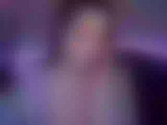 Live sex webcam photo for ORNELLAMUTTY #292263477