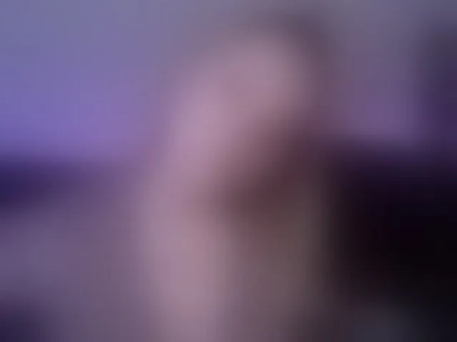 Live sex webcam photo for ORNELLAMUTTY #293170240