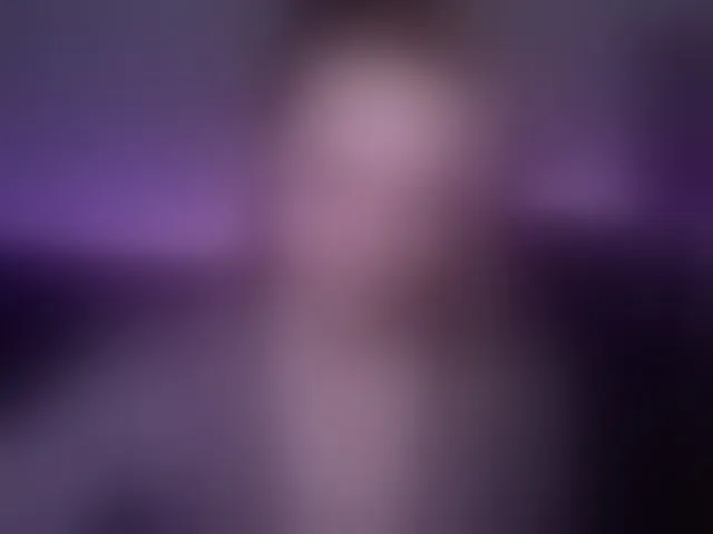 Live sex webcam photo for ORNELLAMUTTY #293286498