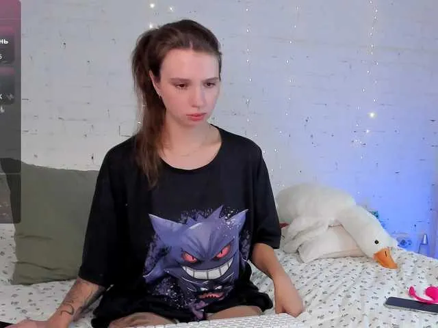 Live sex webcam photo for OdetteEka #289619957