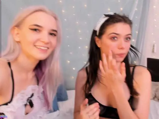 Live sex webcam photo for OdetteLessard #272388648