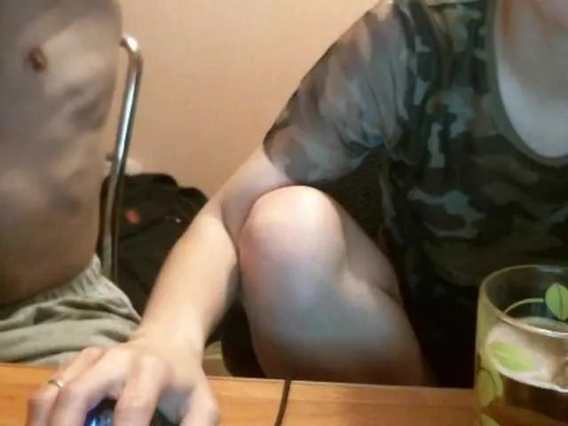 Live sex webcam photo for Offline33 #278142590
