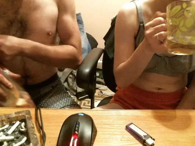 Live sex webcam photo for Offline33 #289935952