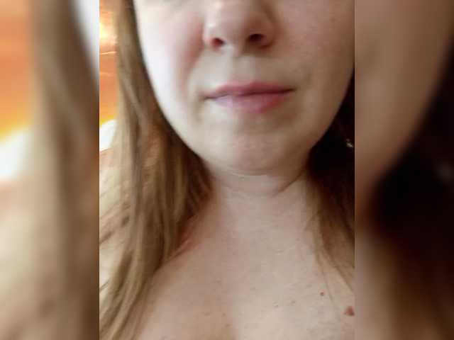 Live sex webcam photo for Ogonek37 #290280922