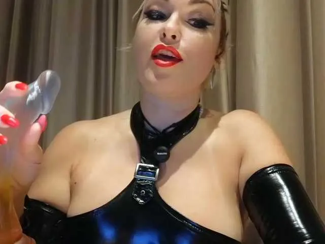 Live sex webcam photo for OhKatusha #293166975