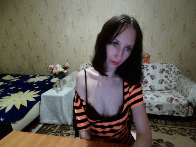 Live sex webcam photo for Oksana24ad #276655395