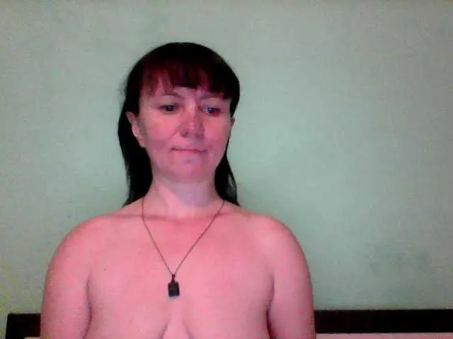 Live sex webcam photo for Oksina #290313955