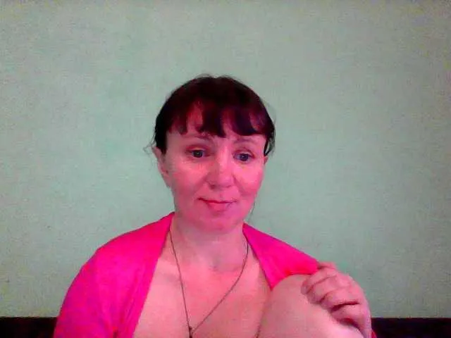 Live sex webcam photo for Oksina #290607568