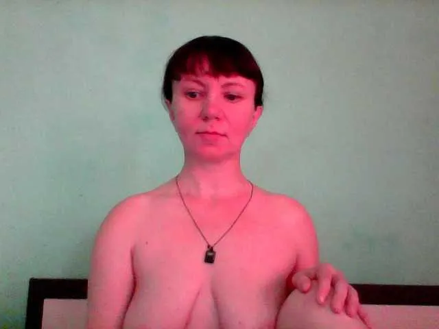 Live sex webcam photo for Oksina #290634691